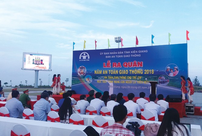 Kiên Giang: Tai nạn giao thông giảm cả ba tiêu chí Lễ ra quân “Năm An toàn giao thông 2018”.
