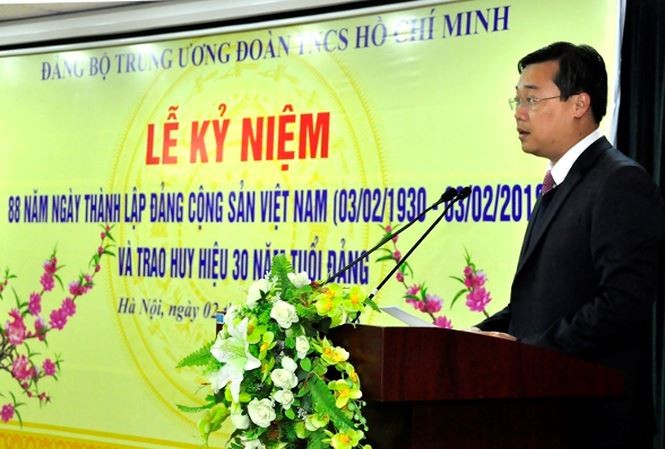 “Mỗi chúng ta vô cùng tự hào về Đảng” Bí thư Đảng ủy, Bí thư thứ nhất T.Ư Đoàn Lê Quốc Phong phát biểu. Ảnh: Đông Hà