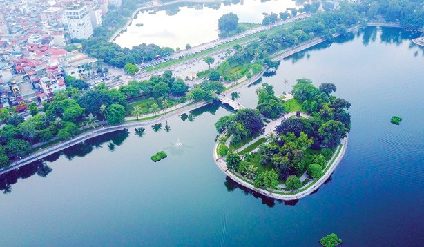 Công viên Thống Nhất - Ðiểm du xuân lý tưởng “Lá phổi xanh” giữa trung tâm Thủ đô nhìn từ trên cao. Ảnh: Mạnh Thắng.