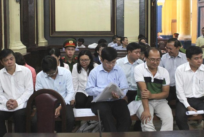 Xử vụ Navibank: Đồng loạt kêu oan Nhiều bị cáo là nguyên lãnh đạo Navibank tại tòa. Ảnh: Tân Châu.