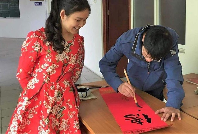 Khổ ải nghiệp thầy đồ Cho chữ.