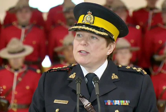 Cảnh sát Canada có tư lệnh là nữ Bà Brenda Laky.