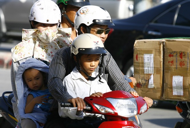 Nắng nóng đến muộn, không quá gay gắt Năm nay được dự báo là một năm có khí hậu ôn hòa hơn, nắng nóng sẽ không gay gắt và kéo dài như mọi năm. Ảnh: Hồng Vĩnh.