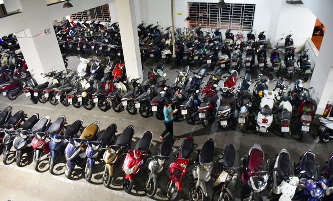 Phi thực tế nếu xây nhà xe xa khu ở? Phi thực tế nếu xây nhà xe xa khu ở?