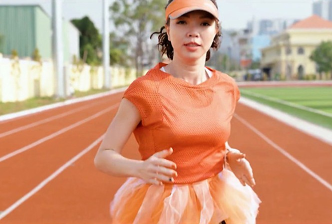 'Người sợ chạy' chinh phục Marathon Bắc cực Tăng Nguyệt Minh khi đang tập luyện tại Việt Nam.