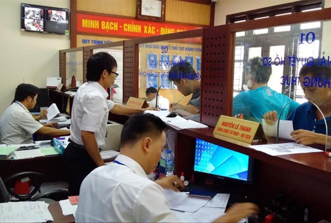 Hà Nội và cuộc 'đại phẫu' bộ máy Hà Nội đang triển khai nhiều giải pháp để đại phẫu bộ máy, xây dựng chính quyền đô thị.