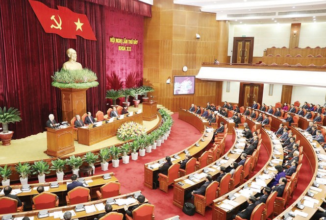 Khắc phục 'chạy chức, chạy quyền, thân quen, cánh hẩu' Toàn cảnh Hội nghị Trung ương lần thứ 7. Ảnh: TTXVN.