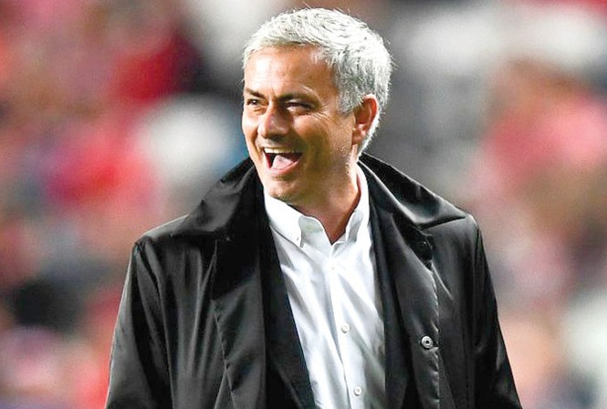 M.U vô địch về tiền thưởng ở Premier League HLV Jose Mourinho.