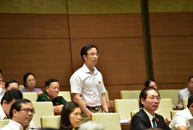 ĐBQH tranh luận gay gắt vụ án bác sỹ Hoàng Công Lương Đại biểu Nguyễn Quang Tuấn phát biểu.