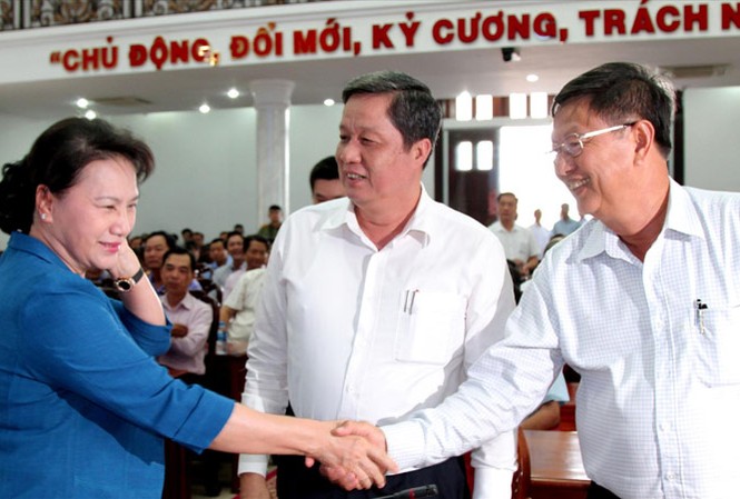 Đừng để lòng yêu nước bị lợi dụng Chủ tịch Quốc hội Nguyễn Thị Kim Ngân tại buổi tiếp xúc cử tri. Ảnh: H.H