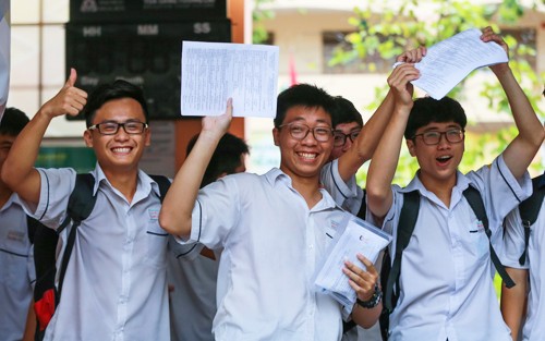 Vật lý nhiều điểm 10, tiếng Anh khó nhằn ẢNh minh họa: Internet
