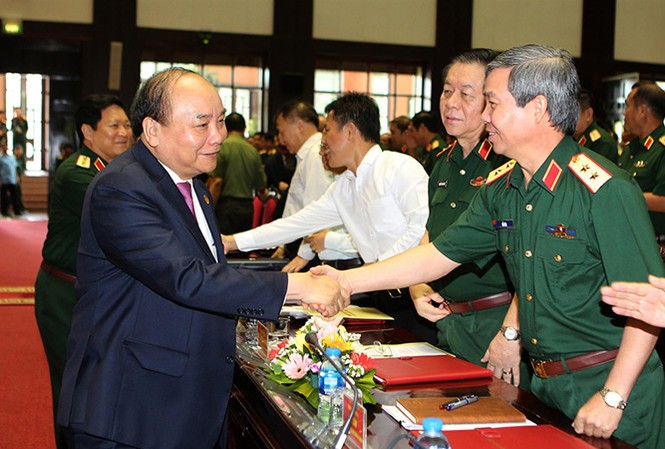 Đóng góp to lớn của quân đội cho sự phát triển, ổn định của đất nước Thủ tướng Nguyễn Xuân Phúc dự Hội nghị.