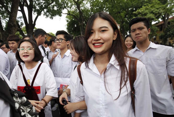 Tuyển sinh ĐH 2018: Điểm chuẩn sẽ giảm mạnh ở trường top trên Thí sinh dự thi THPT quốc gia 2018 tại Hà Nội. Ảnh: Như Ý.