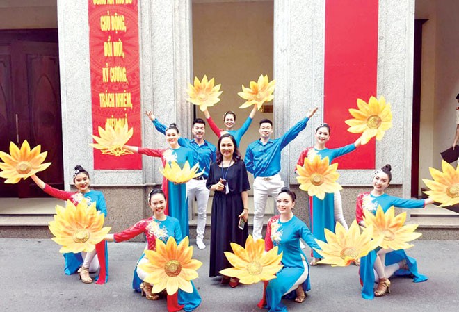 Chuyện Mùi Chèo 'chịu chơi' Chuyện Mùi Chèo 'chịu chơi'