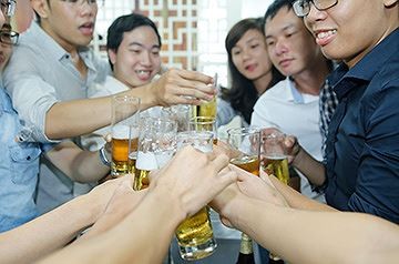 Dự Luật hạn chế rượu bia: Cấm chưa ra cấm, phòng chưa ra phòng