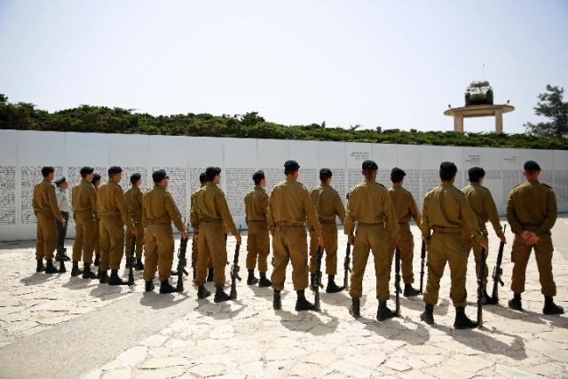 Israel thông qua dự luật cấm ghi hình binh lính Israel thông qua dự luật cấm ghi hình binh lính