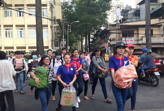 BẢN TIN TÌNH NGUYỆN: 20.000 sinh viên tham gia Tiếp sức mùa thi 2018 BẢN TIN TÌNH NGUYỆN: 20.000 sinh viên tham gia Tiếp sức mùa thi 2018