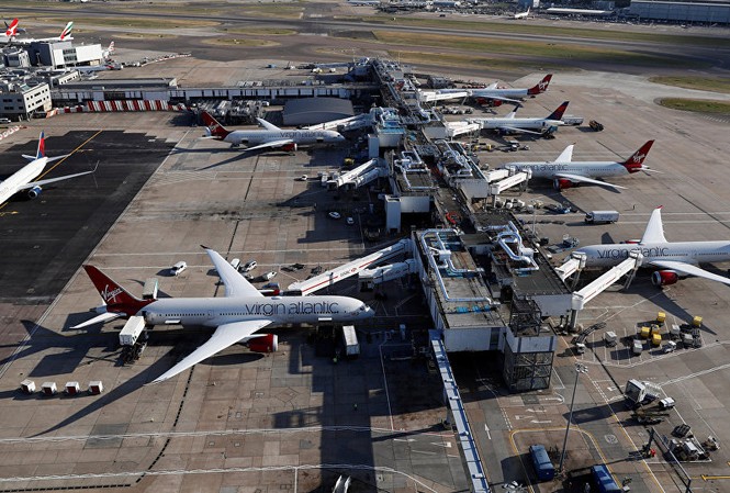 Hạ viện Anh ủng hộ mở rộng sân bay Heathrow Sân bay Heathrow ở thủ đô London, Anh