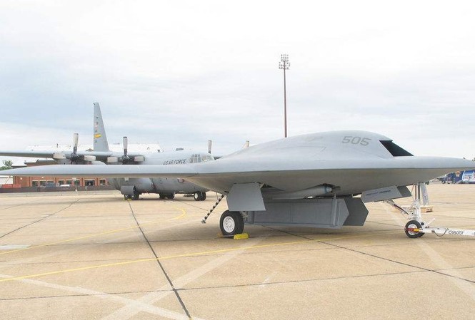 Chuyên gia Nga: siêu UAV 'Thợ săn' 22-PP có thể chỉ bay biểu diễn Chuyên gia Nga: siêu UAV 'Thợ săn' 22-PP có thể chỉ bay biểu diễn