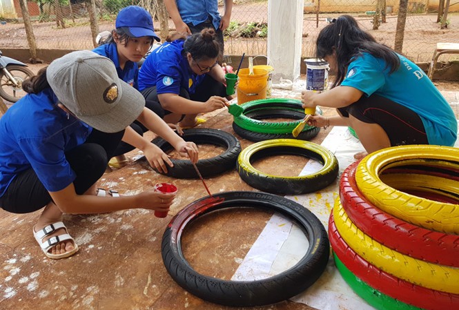 BẢN TIN TÌNH NGUYỆN: Màu áo xanh tình nguyện tại Gia Lai Nhiều hoạt động tình nguyện ý nghĩa của sinh viên nơi vùng sâu vùng xa Gia Lai