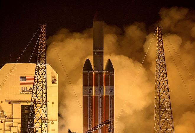 NASA bắt đầu cuộc thám hiểm 'chạm vào Mặt Trời' NASA bắt đầu cuộc thám hiểm 'chạm vào Mặt Trời'. Ảnh: NASA