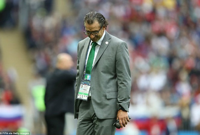 Thua thảm, HLV Saudi Arabia vẫn nói 'Nga không có gì hay' HLV Juan Antonio Pizzi không phục đội tuyển Nga.