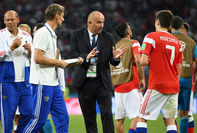 Bị loại khỏi World Cup, HLV tuyển Nga nói gì? HLV Stanislav Cherchesov tin Nga đã để lại ấn tượng đẹp