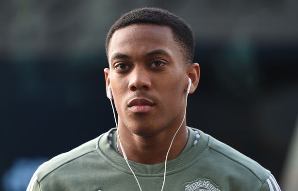 Tiền đạo M.U giải thích lý do 'đào ngũ' Anthony Martial đang trên đường rời Man Utd?