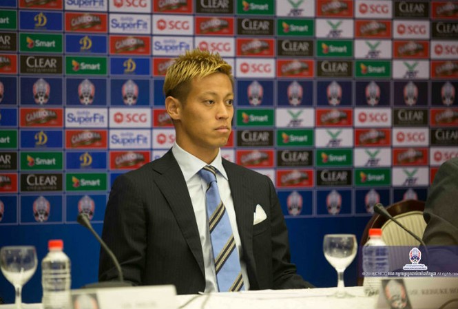 Ngôi sao Keisuke Honda làm sếp lớn ở tuyển Campuchia Keisuke Honda nhận chức lãnh đội ĐTQG Campuchia