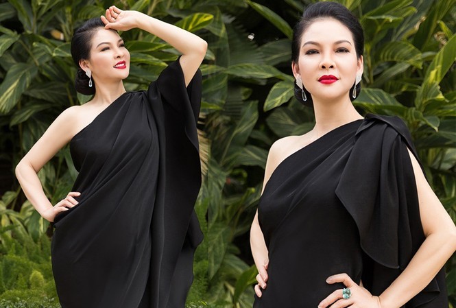 'Đệ nhất mỹ nhân' Thủy Hương trẻ trung, nuột nà ở tuổi 54 Ngắm nhan sắc quý phái của 'Người đẹp ảnh lịch' một thời Thủy Hương