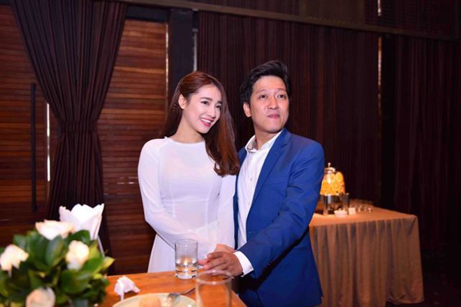 Nhã Phương xác nhận kết hôn, Trường Giang trả lời bất ngờ Trường Giang và Nhã Phương sẽ kết hôn vào tháng 9