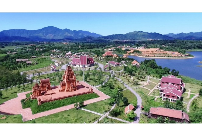 Cần mô hình mới Làng văn hóa - du lịch các dân tộc Việt Nam - Ảnh: Sưu tầm