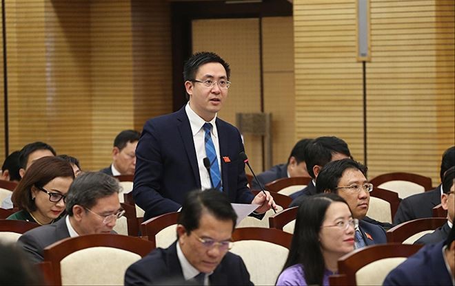 Chưa rõ trách nhiệm trước dự án chậm triển khai, khiếu nại kéo dài Ðại biểu Vũ Ngọc Anh chất vấn