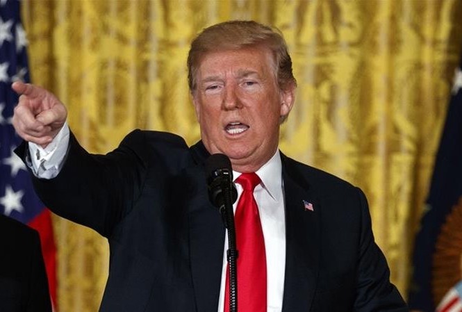 Ông Trump đe dọa tiếp tục áp thuế mới với Trung Quốc Ông Trump đe dọa tiếp tục áp thuế mới với Trung Quốc