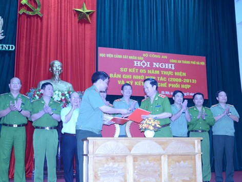 Sơ kết 5 năm hợp tác giữa Học viện CSND và CATP Hà Nội Sơ kết 5 năm hợp tác giữa Học viện CSND và CATP Hà Nội