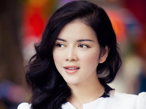 Tips trang điểm tự nhiên vẫn 'sang chảnh' Tips trang điểm tự nhiên vẫn 'sang chảnh'