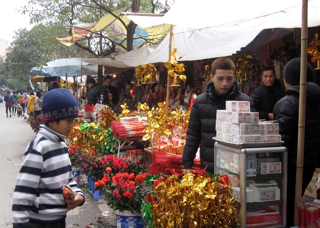 Loạn đổi tiền lẻ trước Tết Loạn đổi tiền lẻ trước Tết