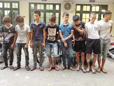 Bắt gần 20 'tổ lái' đêm Trung Thu Bắt gần 20 'tổ lái' đêm Trung Thu