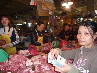 Lo giá hàng hóa tăng theo lương Lo giá hàng hóa tăng theo lương
