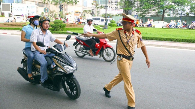 Trần Đăng Khoa: Phạt xe không chính chủ là một 'Sáng kiến rùng rợn' Trần Đăng Khoa: Phạt xe không chính chủ là một 'Sáng kiến rùng rợn'