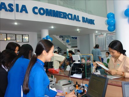 Ngân hàng ACB cắt giảm hơn 700 nhân sự ACB cắt giảm hơn 700 nhân sự trong quý 3/2013.