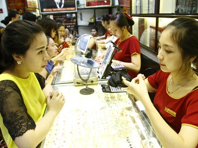 Khoảng lặng của vàng Khoảng lặng của vàng