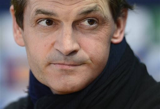 Vilanova từ chức HLV trưởng Barcelona vì ung thư Vilanova từ chức HLV trưởng Barcelona vì ung thư