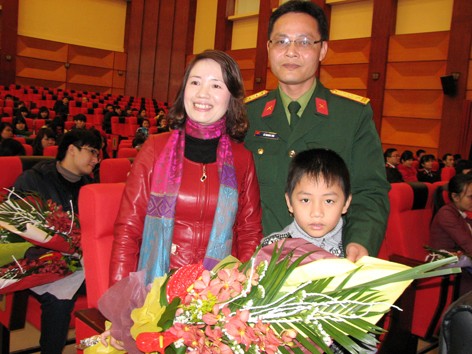 Viết về biển đảo quê hương: Giải nhất cho tình yêu! Viết về biển đảo quê hương: Giải nhất cho tình yêu!