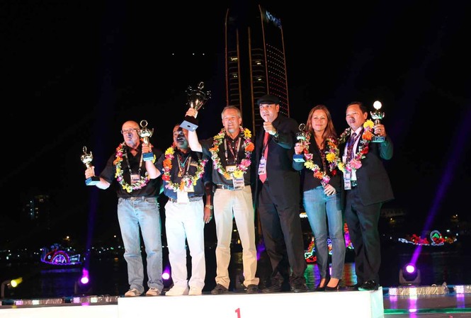Mỹ vô địch Cuộc thi trình diễn pháo hoa 2013 Mỹ vô địch Cuộc thi trình diễn pháo hoa 2013