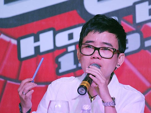 The Voice: Câu chuyện giơ vòi cho... ong đốt The Voice: Câu chuyện giơ vòi cho... ong đốt