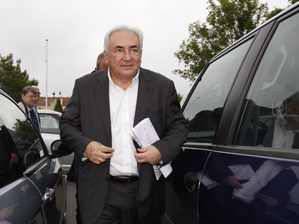 Ông Strauss-Kahn kiện ngược cô hầu phòng Ông Strauss-Kahn kiện ngược cô hầu phòng