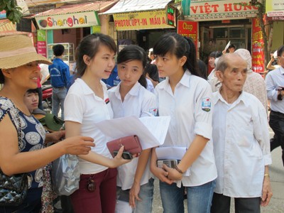 Bộ GD&ĐT lo... bóc nhầm đề thi đại học đợt 2 Bộ GD&ĐT lo... bóc nhầm đề thi đại học đợt 2