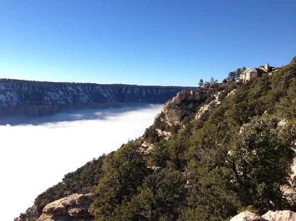 ‘Dòng sông mây’ bao phủ hẻm núi Grand Canyon ‘Dòng sông mây’ bao phủ hẻm núi Grand Canyon