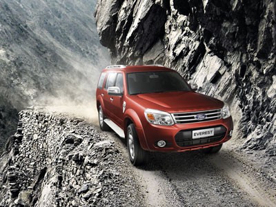 Ford Everest phiên bản 2013 giá từ 774 triệu Ford Everest phiên bản 2013 giá từ 774 triệu